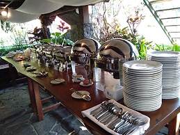 Rumah Stroberi Organic Farm and Lodge