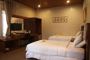 Rumah Stroberi Organic Farm and Lodge