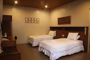 Rumah Stroberi Organic Farm and Lodge