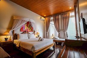 Rumah Stroberi Organic Farm and Lodge