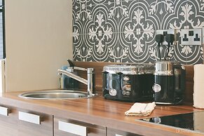 Homely Serviced Apartments - Blonk St