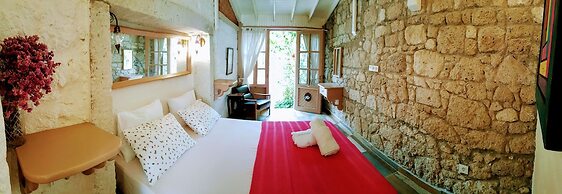 Lilyum Alaçatı Butik Otel