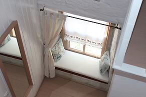 Lilyum Alaçatı Butik Otel