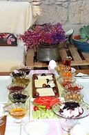 Lilyum Alaçatı Butik Otel