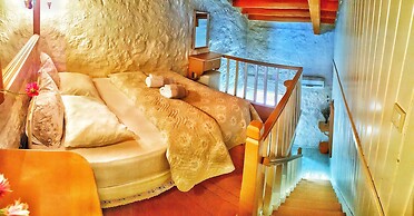 Lilyum Alaçatı Butik Otel