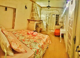 Lilyum Alaçatı Butik Otel