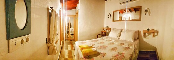 Lilyum Alaçatı Butik Otel