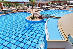 Azura Park Residence