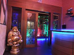 Azura Park Residence