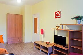 Apartment ALLiS-HALL on Karla Libknekhta 16