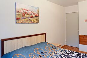 Apartment ALLiS-HALL on Chelyuskintsev 23