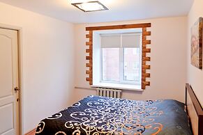 Apartment ALLiS-HALL on Chelyuskintsev 23