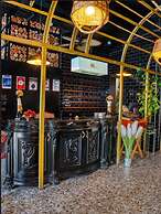 Anjeliq Downtown Boutique Hotel