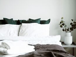 2ndhomes ESPA Apartment with Sauna and Balcony