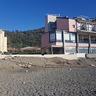 SESTRI MARE 5 AR122 (3 guests)