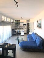 SESTRI MARE 5 AR122 (3 guests)