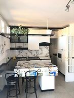 SESTRI MARE 5 AR122 (3 guests)