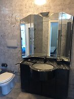 SESTRI MARE 5 AR122 (3 guests)