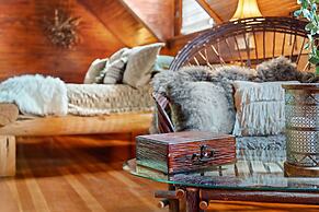 Mccloud Mercantile Hotel