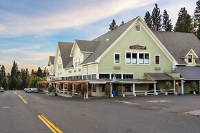 Mccloud Mercantile Hotel