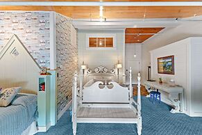 Mccloud Mercantile Hotel