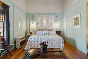 Mccloud Mercantile Hotel