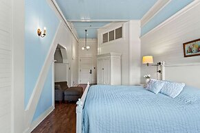 Mccloud Mercantile Hotel