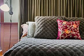 Mccloud Mercantile Hotel