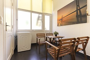 Lisbon Apartments in Anjos