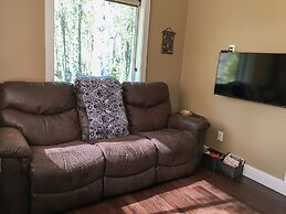 Takleetnas Mount Dall Cottage with Wi-fi and washer/dryer