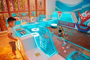 DoubleTree by Hilton Shanwei