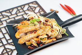 DoubleTree by Hilton Shanwei