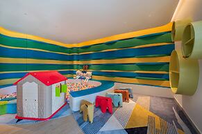 DoubleTree by Hilton Shanwei