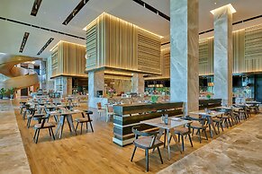 DoubleTree by Hilton Shanwei