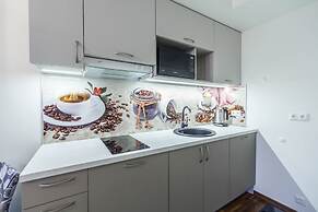 Karlson Lux Apart Hotel