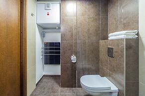 Karlson Lux Apart Hotel