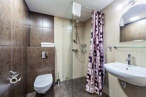 Karlson Lux Apart Hotel