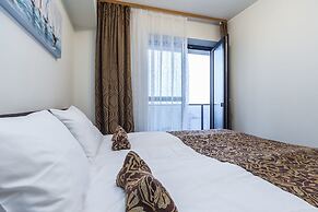 Karlson Lux Apart Hotel