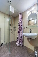 Karlson Lux Apart Hotel