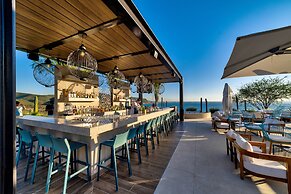 Puerta Cortes Residences