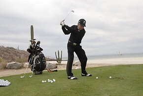 Puerta Cortes Residences