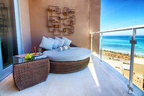 Puerta Cortes Residences