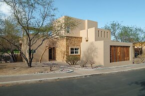 Puerta Cortés Residences by Lumina