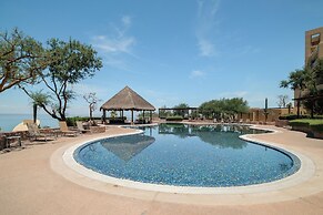 Puerta Cortés Residences by Lumina