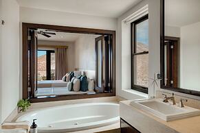 Puerta Cortés Residences by Lumina