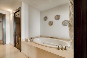 Puerta Cortés Residences by Lumina