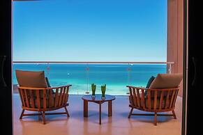 Puerta Cortes Residences