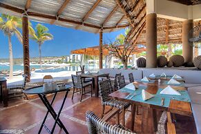 Puerta Cortes Residences