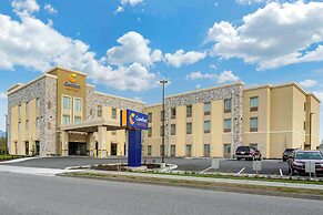 Comfort Suites Burlington near I-5