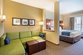 Comfort Suites Burlington near I-5